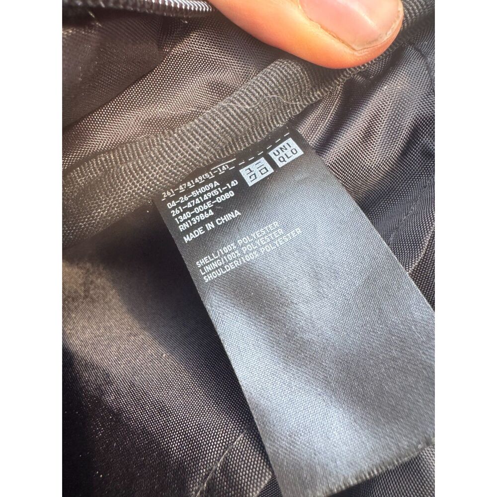 UNIQLO Black Mesh Crossbody Sling Bag Unisex Adjustable Strap - Picture 4 of 9